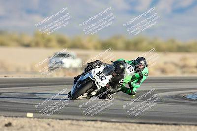 media/Dec-07-2025-CVMA (Sun) [[3e7d2de5dc]]/Race 18-Formula Twins-Formula 40 UL/